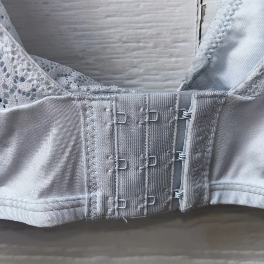 NWT Anne Klein T-Shirt Bra 42D Full Figure Unlined Light Blue Lace - Picture 7 of 10